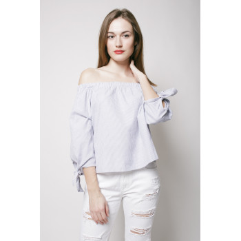 Блуза в смужку, з оголеними...