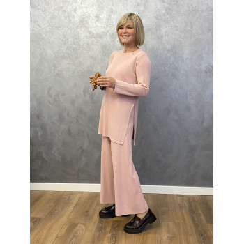 Костюм з віскозного трикотажу