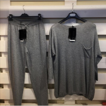 Штани прямого силуету