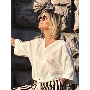 Блузка з шиття з...