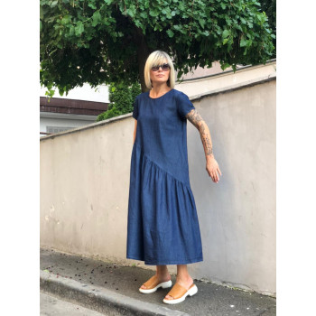 Сукня силует трапеції з...