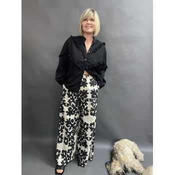 Сорочка чорна, довгий рукав...