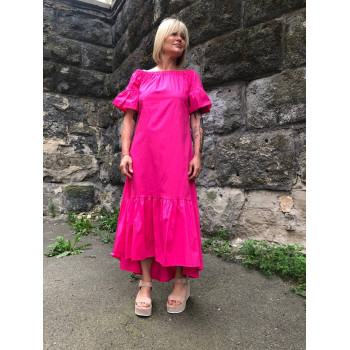 Сукня з великим воланом