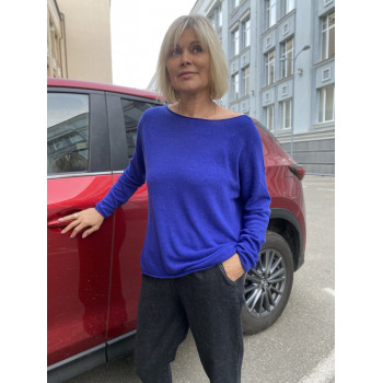 Светр з горловиною човен